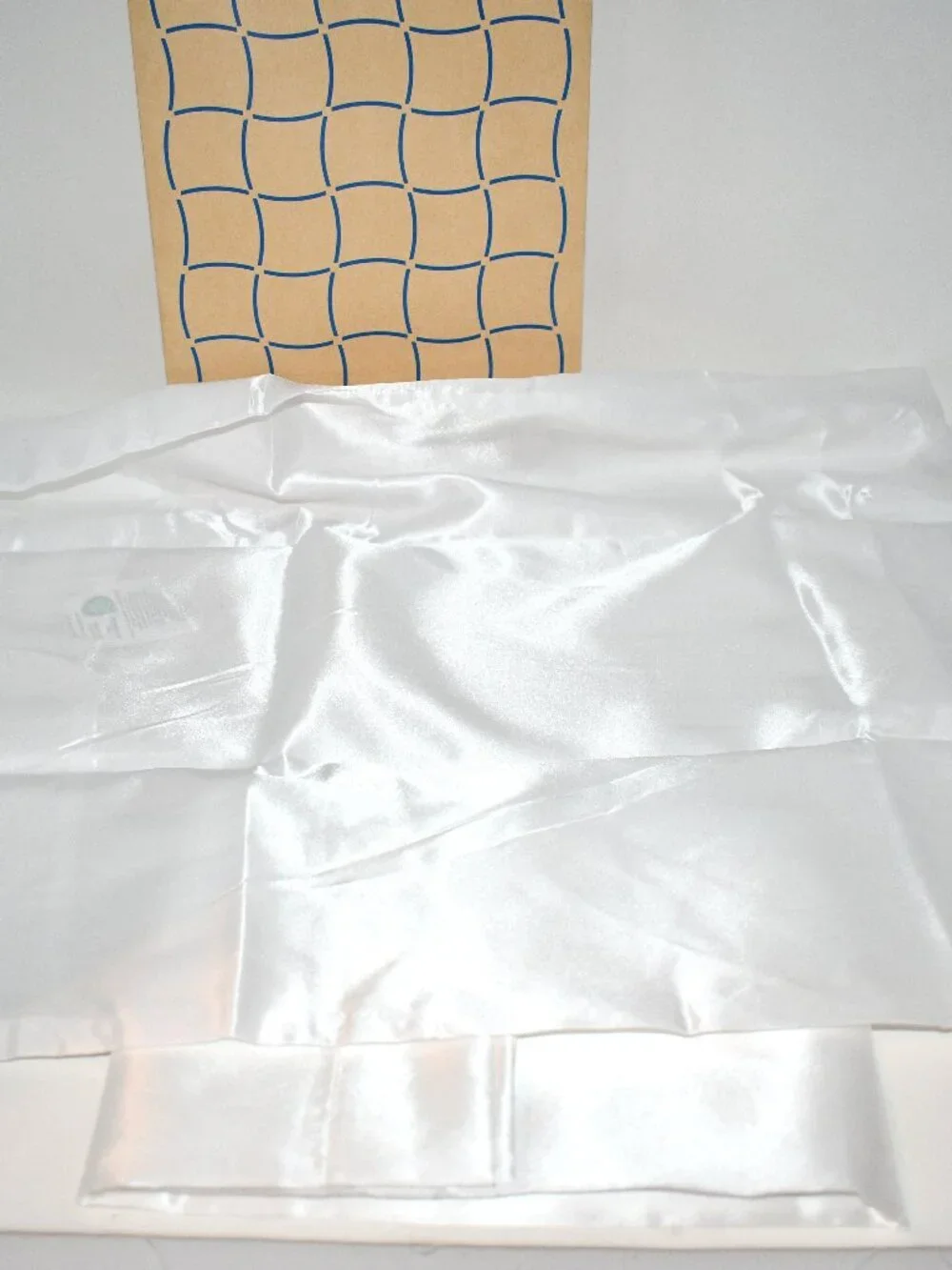 Bedsure Satin Pillowcases, Standard 20x26, Pure White Silky, Envelope, Set of 2,